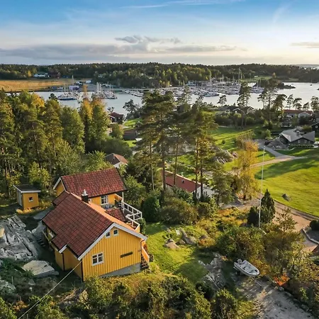 Furuheimen - By The Sea In Holiday home Skjeberg