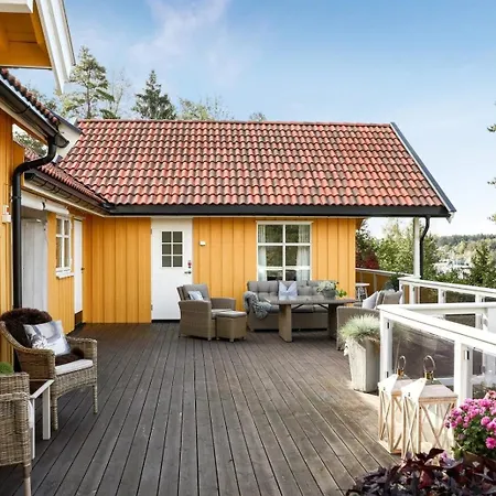 Furuheimen - By The Sea In Vakantiehuis *
