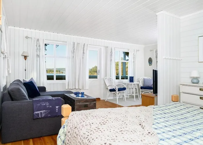 Feriehus Furuheimen - By The Sea In